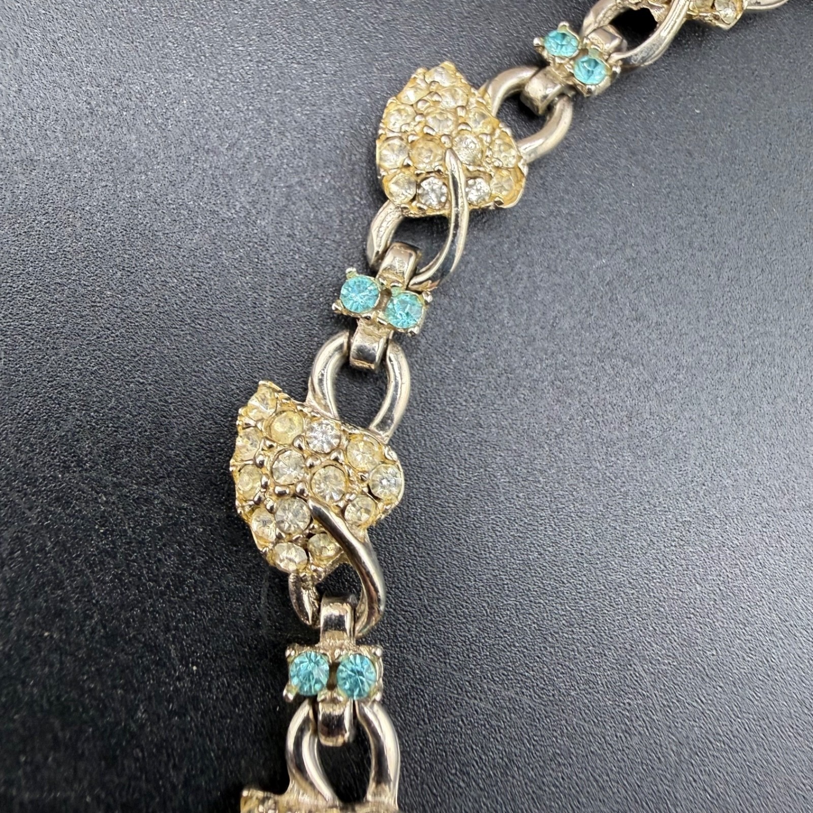 Vintage Rhinestone Necklace Silver Tone Leaf Grapes 15"